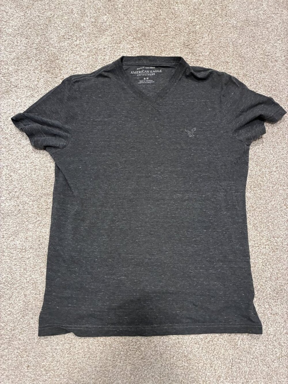 American Eagle Athletic Fit V-Neck Tee Charcoal Heather Gray Men's M